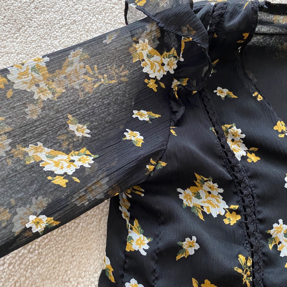 Black Floral Ruffled Blouse - Picture 3 of 3